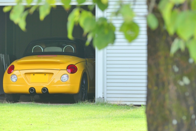 ガレージに入っている軽自動車